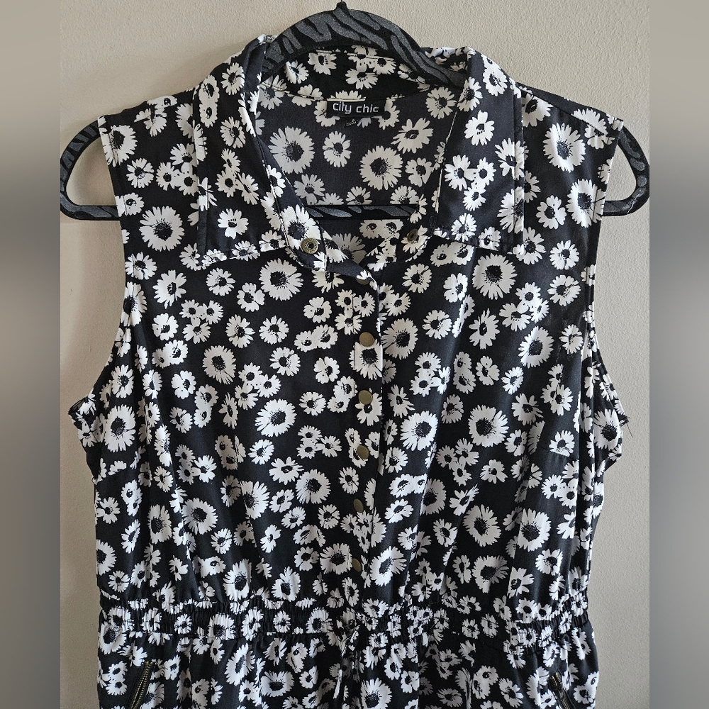City Chic Daisy Floral Dress - Picture 3 of 9
